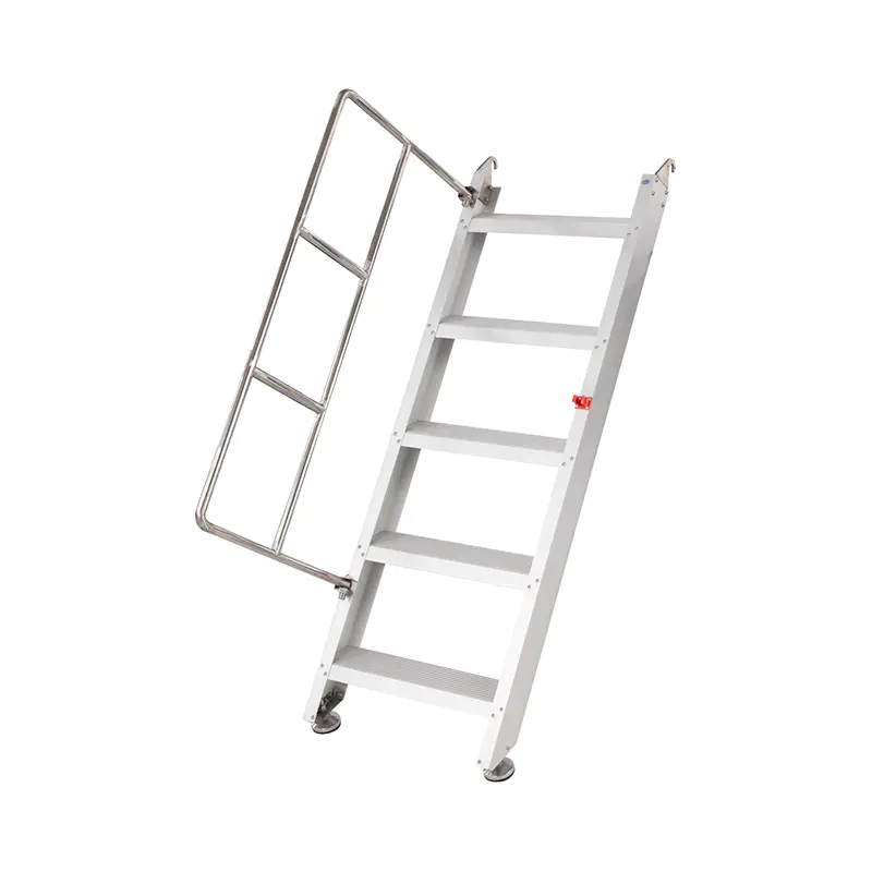 Nakapirming Boarding Ladder